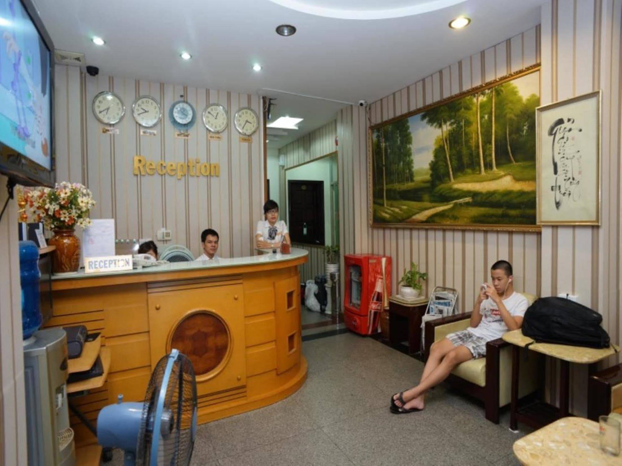 โรงแรม A25 - 22 เหงียน กู จิ่ญ โฮจิมินห์ซิตี้ ภายนอก รูปภาพ